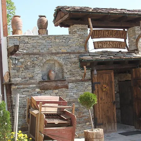 шапкова къща Guest house Delchevo